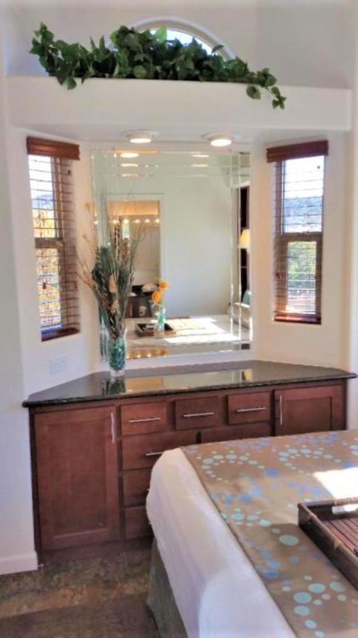 Sedona Pines Resort Zewnętrze zdjęcie A vanity in a bathroom