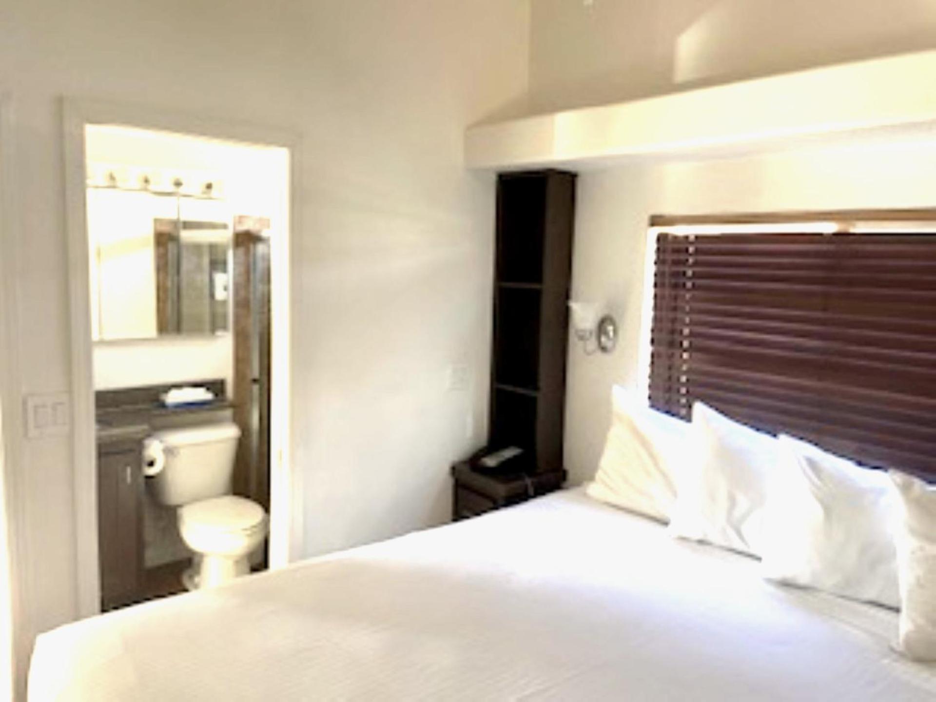Sedona Pines Resort Zewnętrze zdjęcie A bedroom in a 2018 model